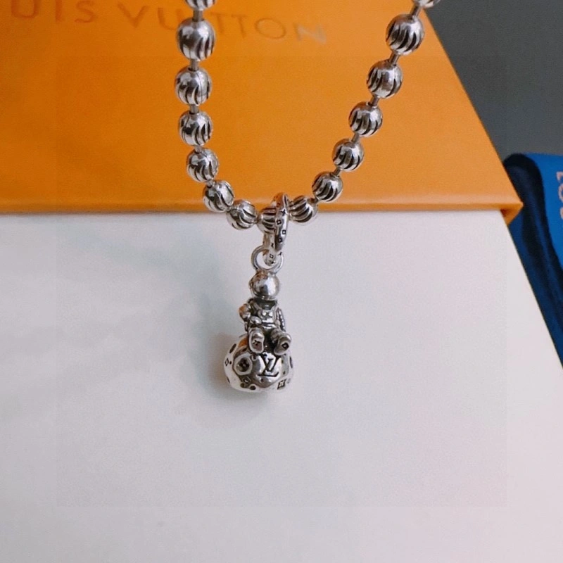 Louis Vuitton Bracelets Practical 248680