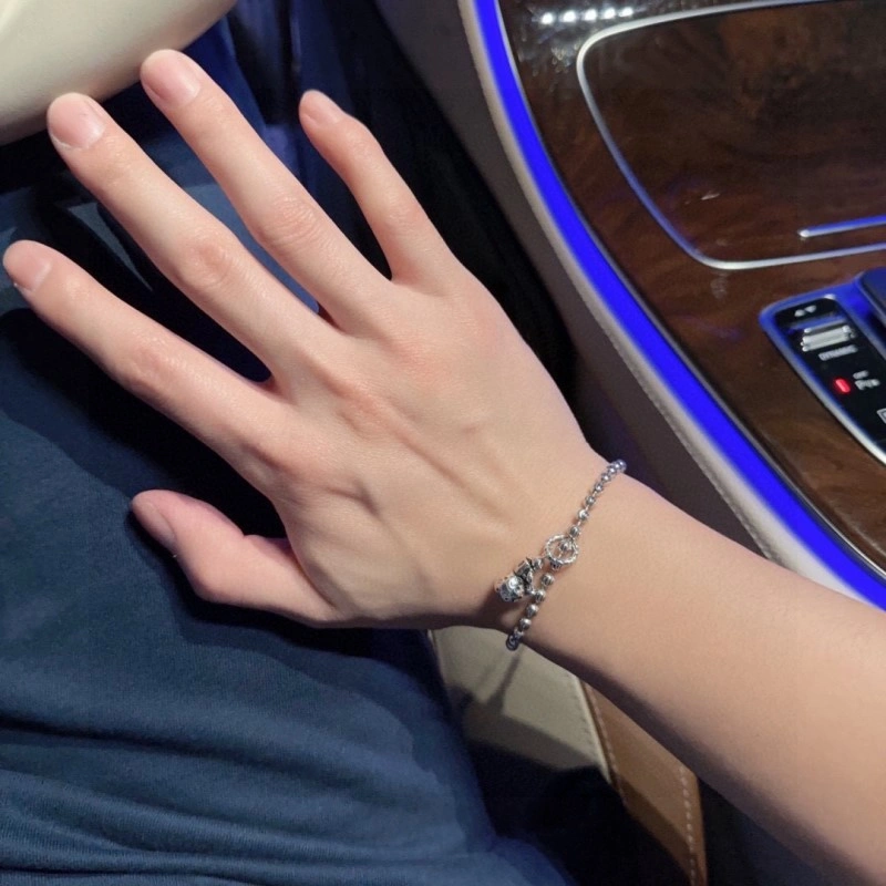 Louis Vuitton Bracelets Practical 248680
