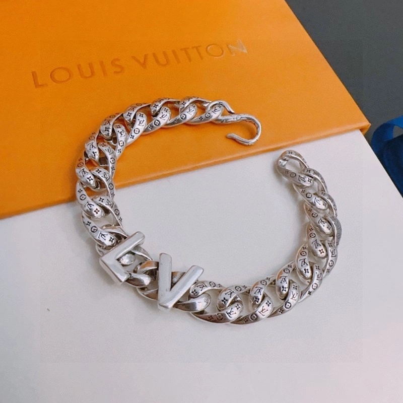 Louis Vuitton Bracelets Upgraded 248658