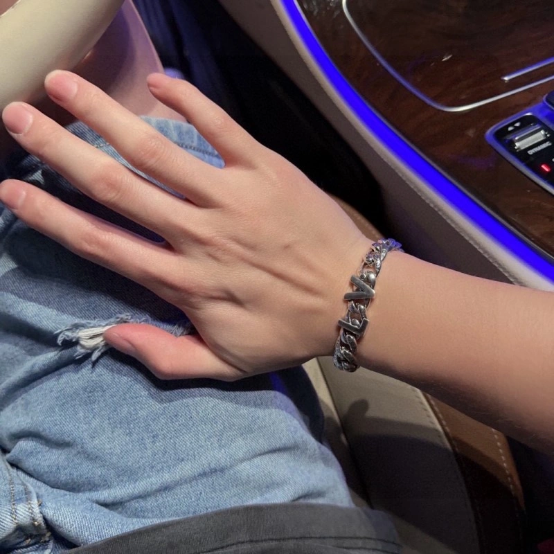 Louis Vuitton Bracelets Upgraded 248658