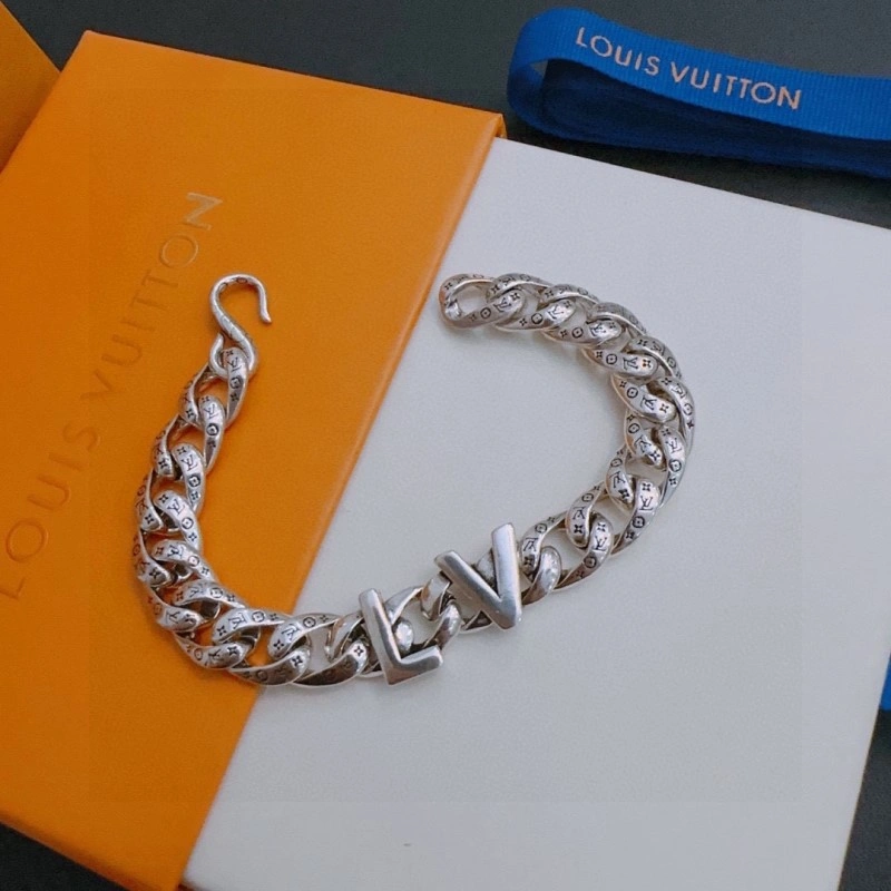 Louis Vuitton Bracelets Upgraded 248658