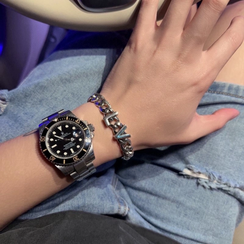 Louis Vuitton Bracelets Upgraded 248658