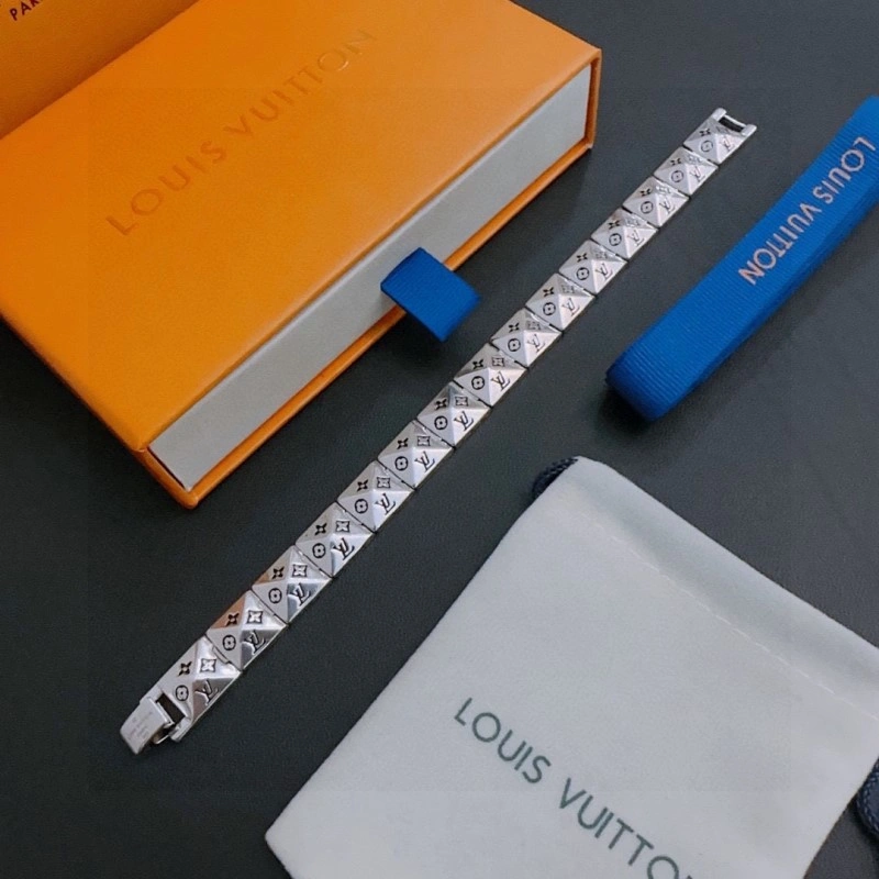 Practical Louis Vuitton Bracelets 248669