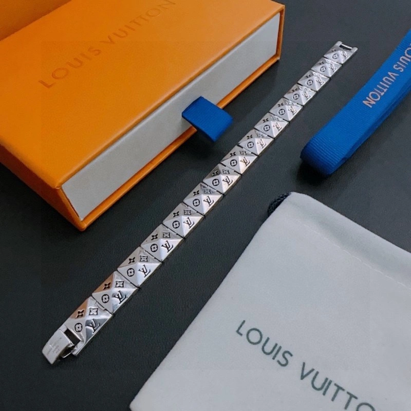 Practical Louis Vuitton Bracelets 248669
