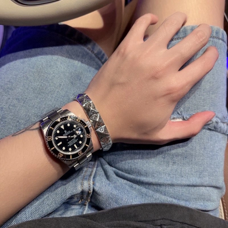 Practical Louis Vuitton Bracelets 248669
