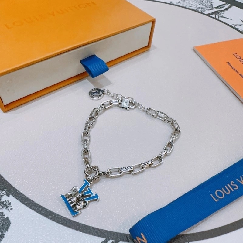 Cozy Louis Vuitton Bracelets 248653
