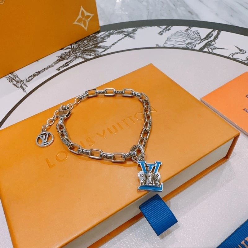 Cozy Louis Vuitton Bracelets 248653