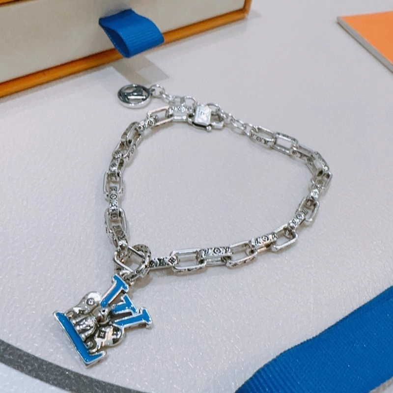 Cozy Louis Vuitton Bracelets 248653