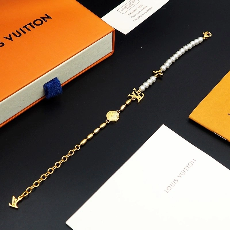 Louis Vuitton Bracelets Youthful 248369