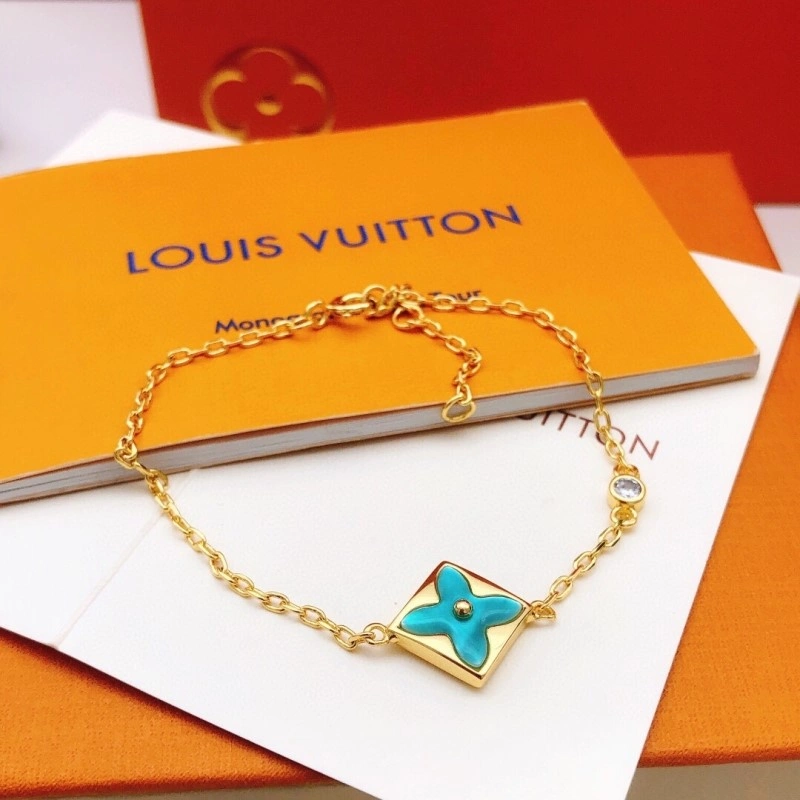 Affordable Louis Vuitton Bracelets 248355
