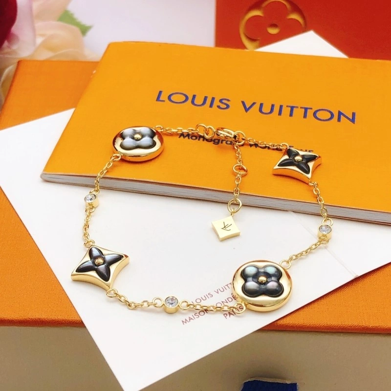 Affordable Louis Vuitton Bracelets 248360