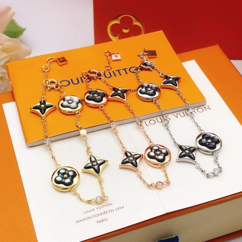 Affordable Louis Vuitton Bracelets 248360