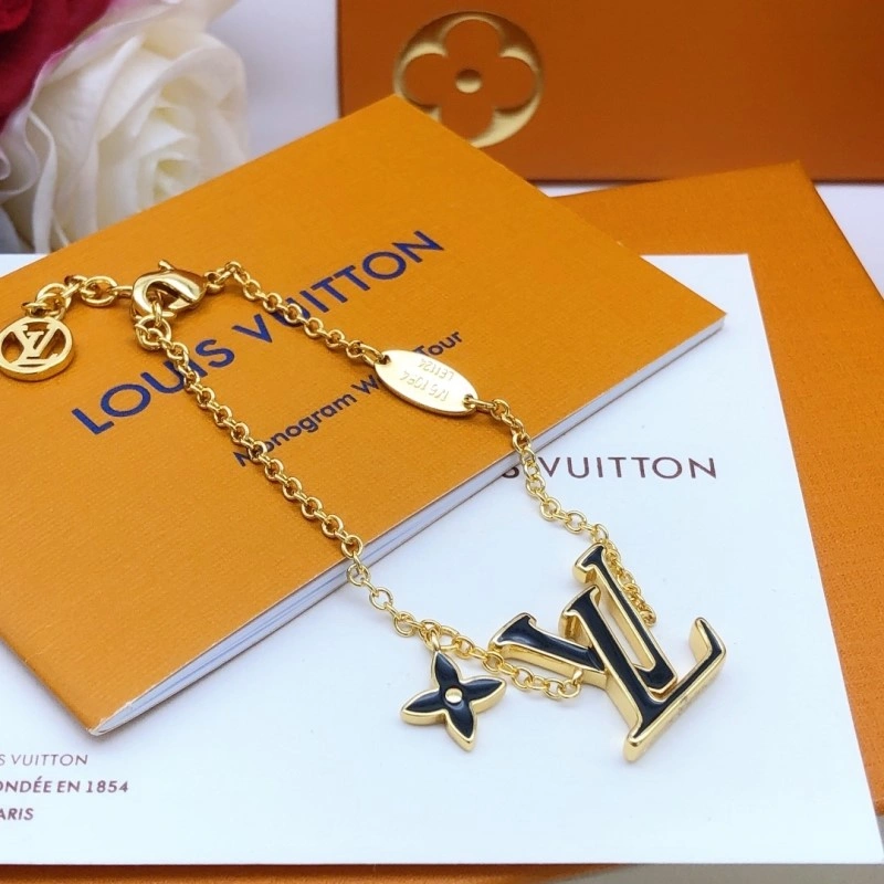 Louis Vuitton Bracelets Lightweight 248359