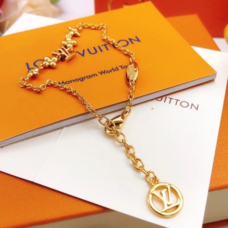 Sleek Louis Vuitton Bracelets 248351