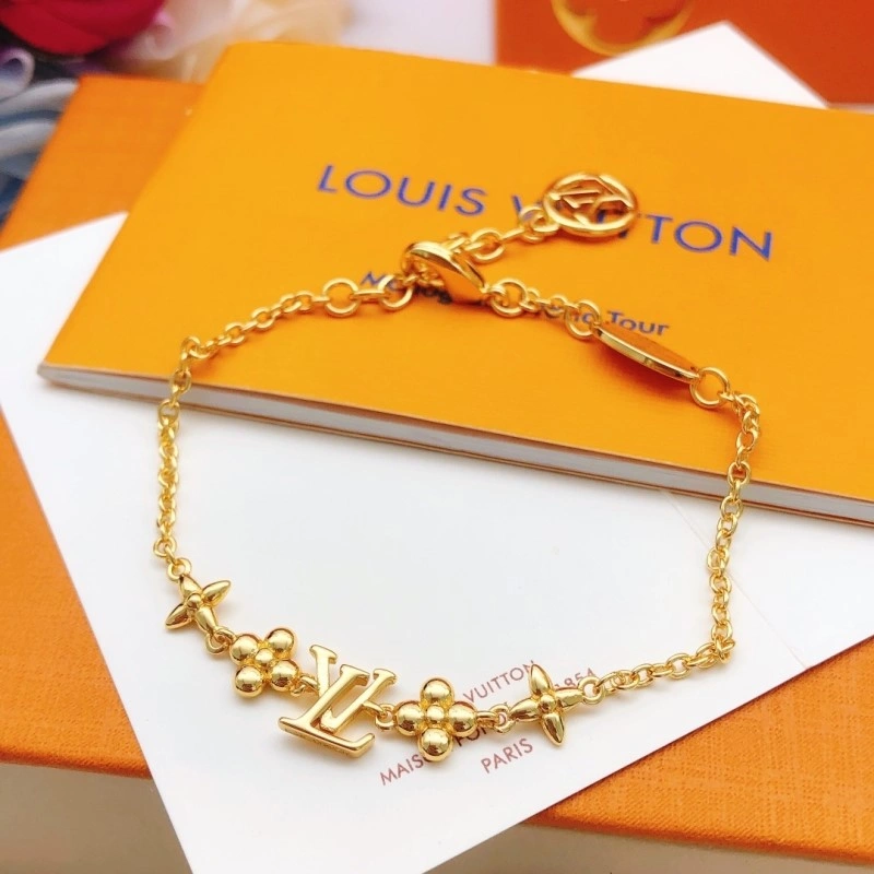 Sleek Louis Vuitton Bracelets 248351