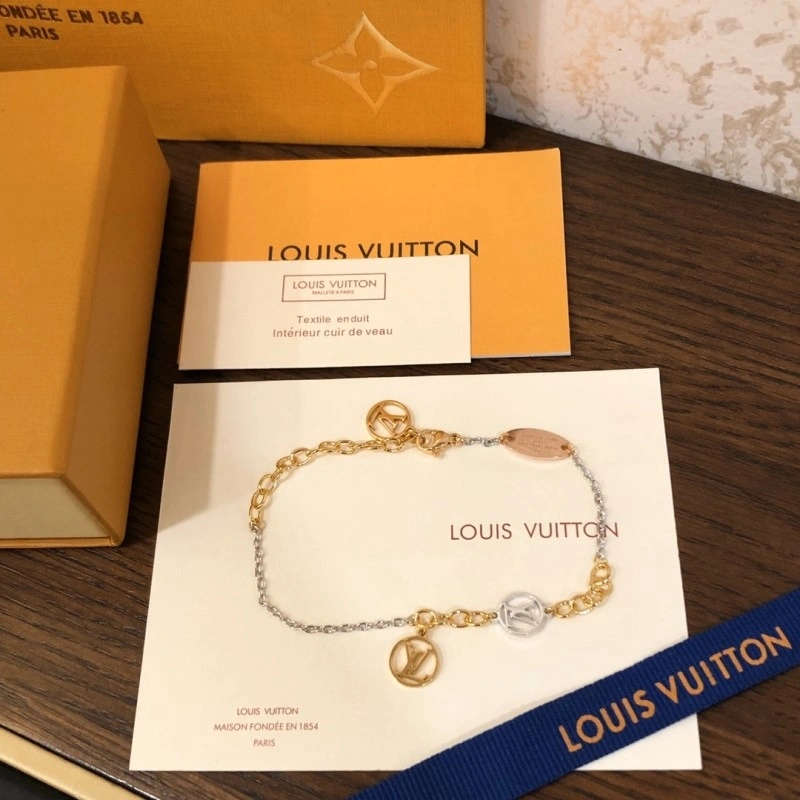 UrbanStyle Louis Vuitton Bracelets 248353