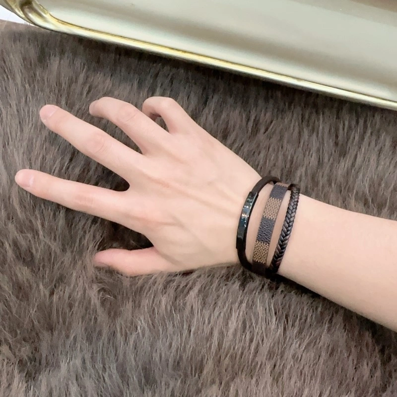 Louis Vuitton Bracelets Neat 248349