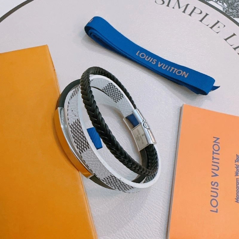 Refined Louis Vuitton Bracelets 248348