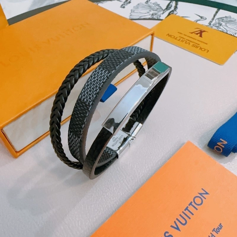 Comfortable Louis Vuitton Bracelets 248347