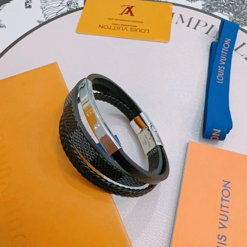 Comfortable Louis Vuitton Bracelets 248347