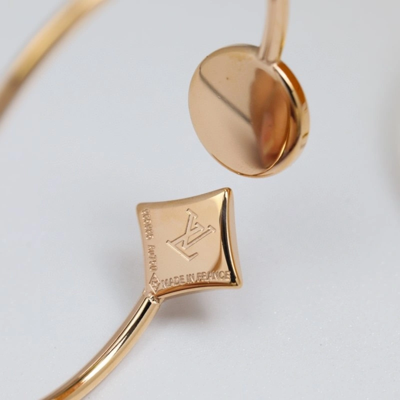 Soft Louis Vuitton Bracelets 248343
