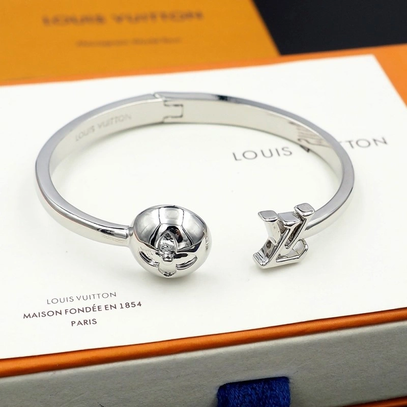 Louis Vuitton Bracelets Affordable 248335