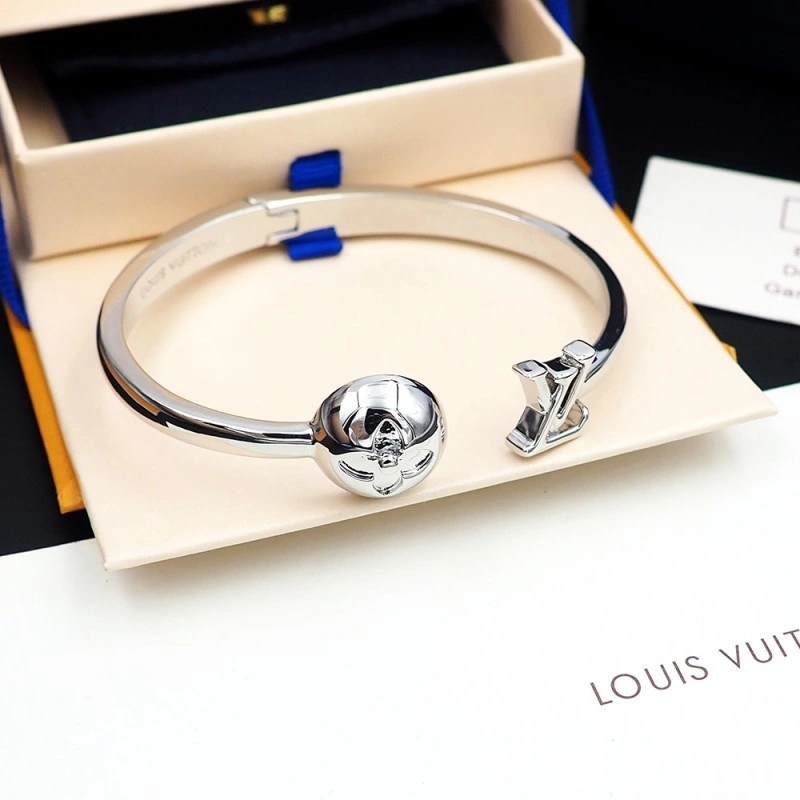 Louis Vuitton Bracelets Affordable 248335