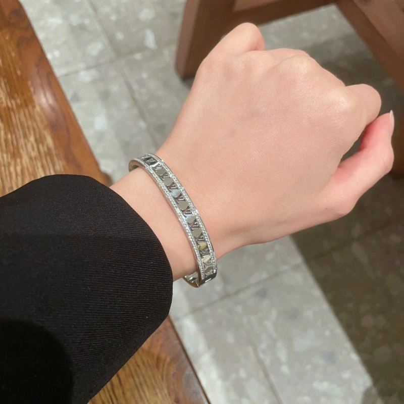 Louis Vuitton Bracelets Unisex 248318