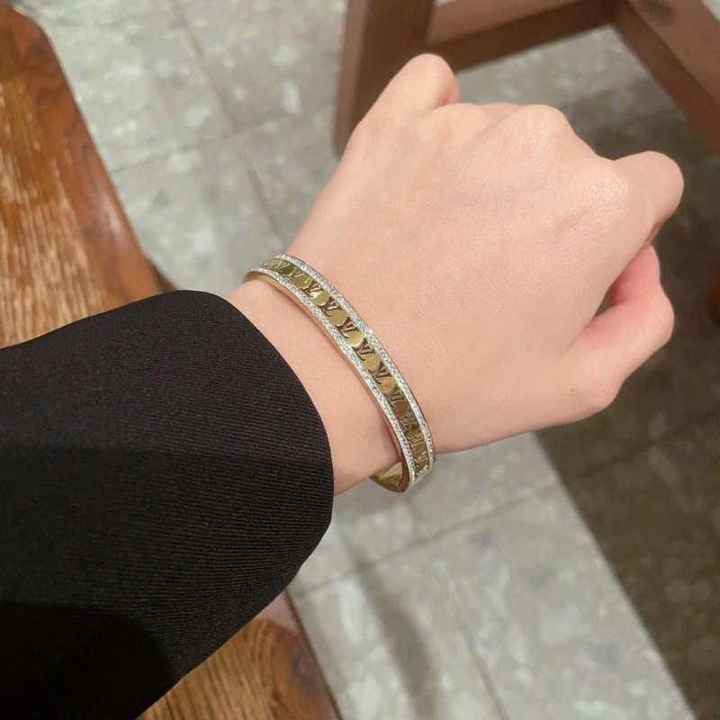 Efficient Louis Vuitton Bracelets 248333