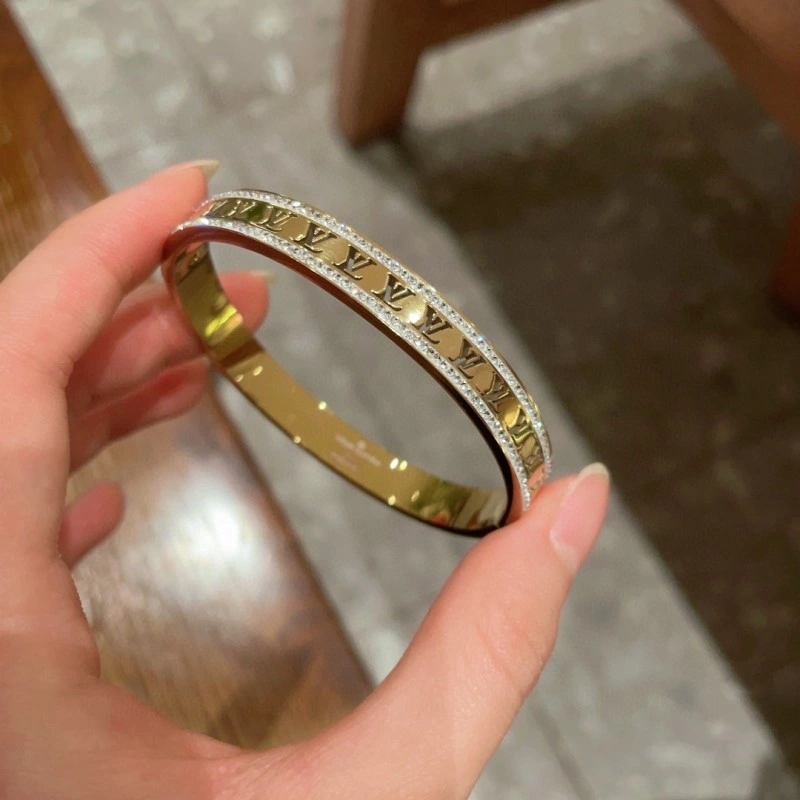 Efficient Louis Vuitton Bracelets 248333