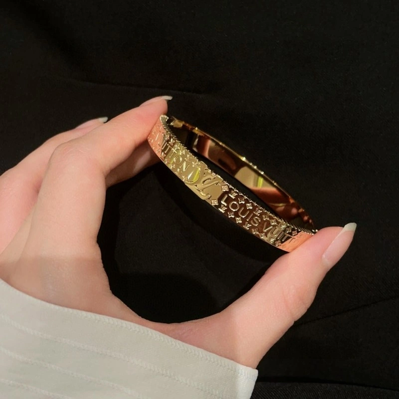 Flexible Louis Vuitton Bracelets 248331