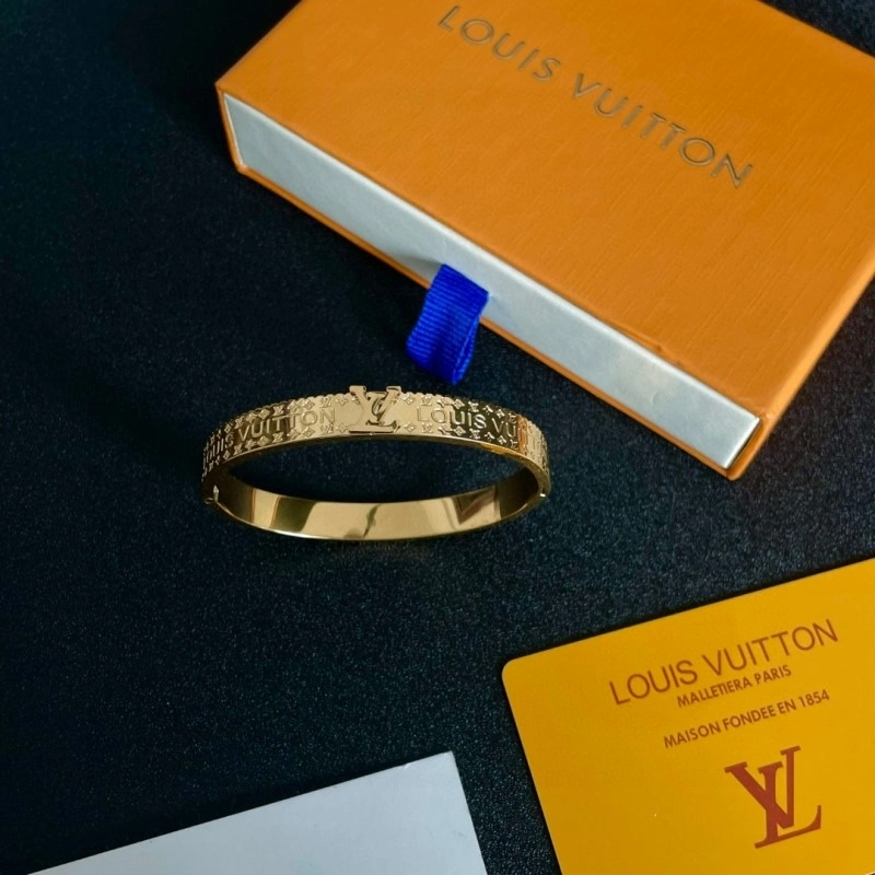 Flexible Louis Vuitton Bracelets 248331