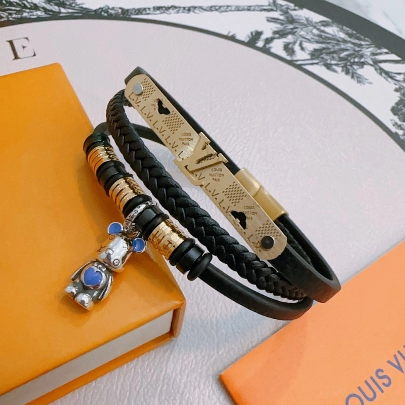 UrbanChic Louis Vuitton Bracelets 248326