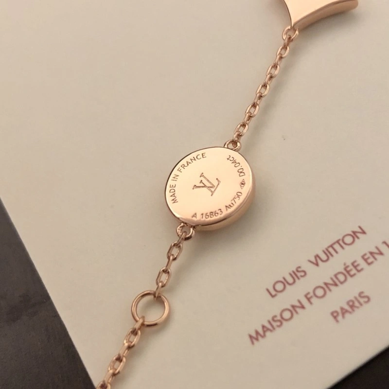 Louis Vuitton Bracelets Breathable 248324