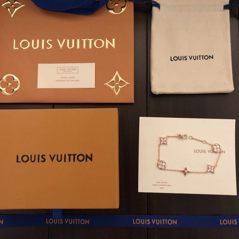 Louis Vuitton Bracelets Breathable 248324