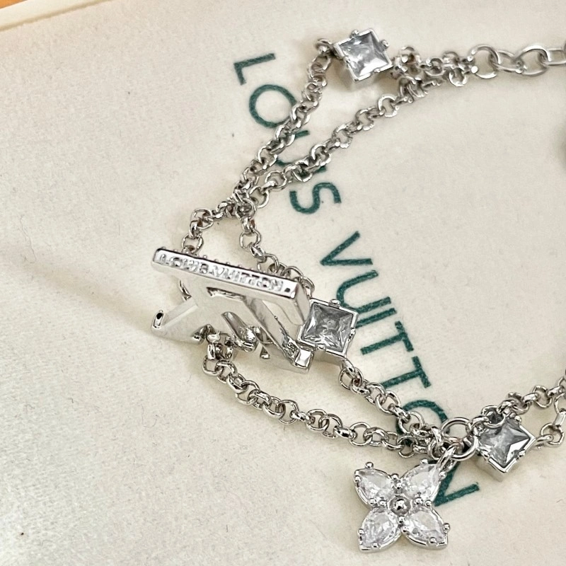 Efficient Louis Vuitton Bracelets 248325