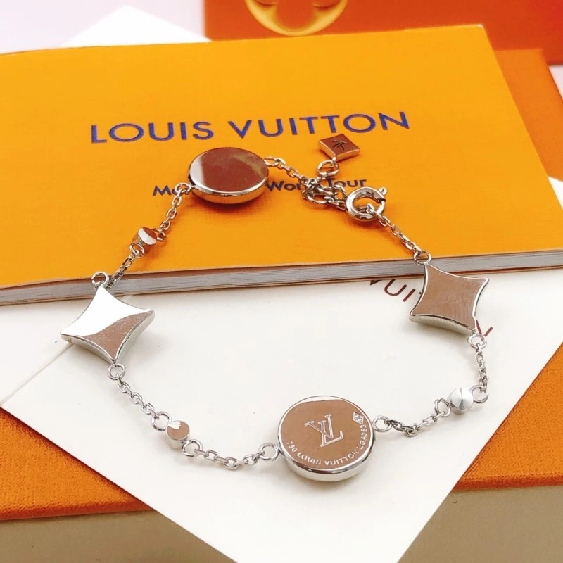 Louis Vuitton Bracelets Trendy 248309