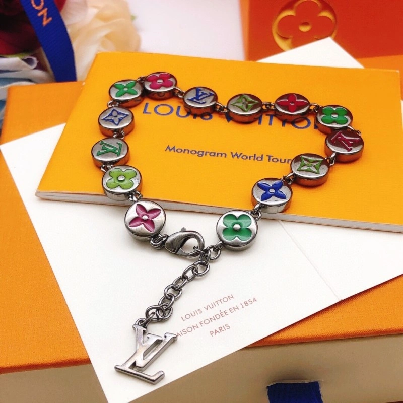 Louis Vuitton Bracelets Effortless 248304