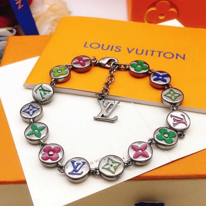 Louis Vuitton Bracelets Effortless 248304