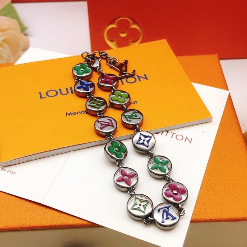 Louis Vuitton Bracelets Effortless 248304