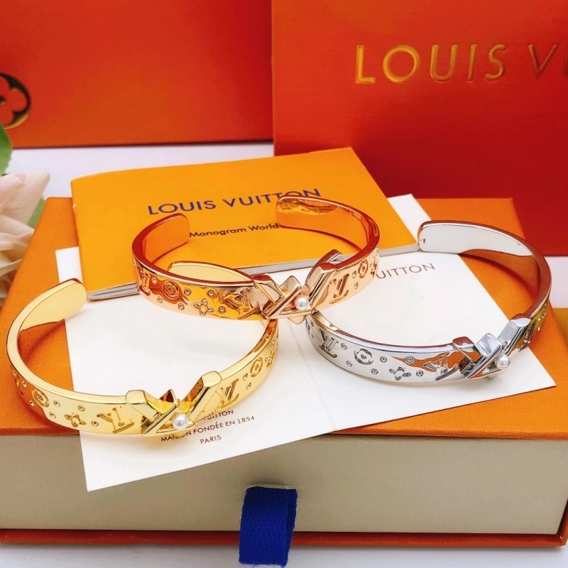 Louis Vuitton Bracelets Breathable 248302