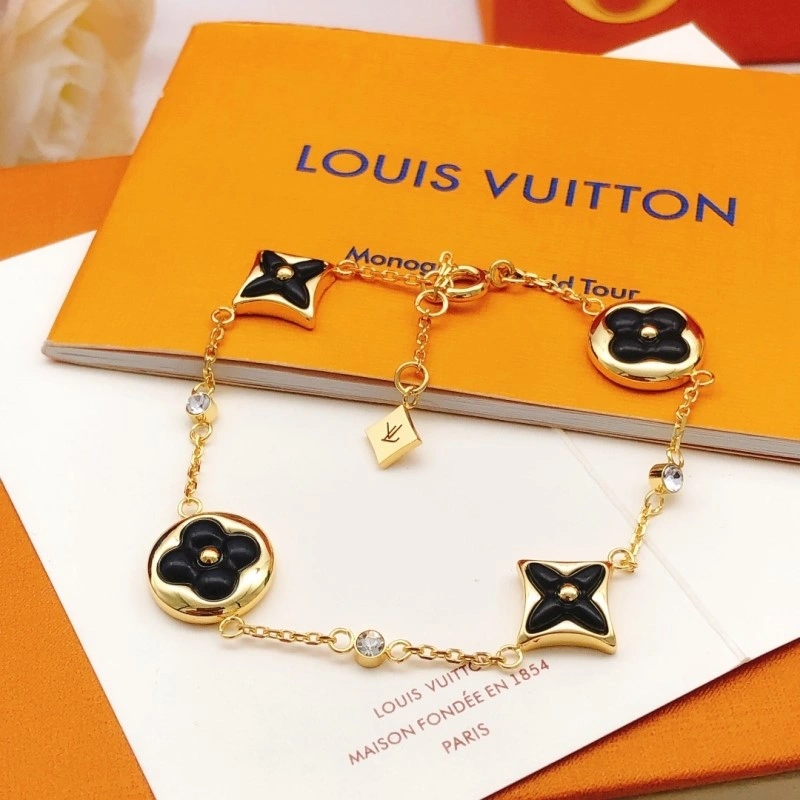 Louis Vuitton Bracelets Durable 248300