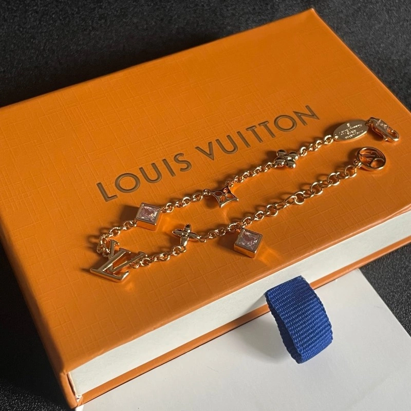 Louis Vuitton Bracelets Trendsetting 248283