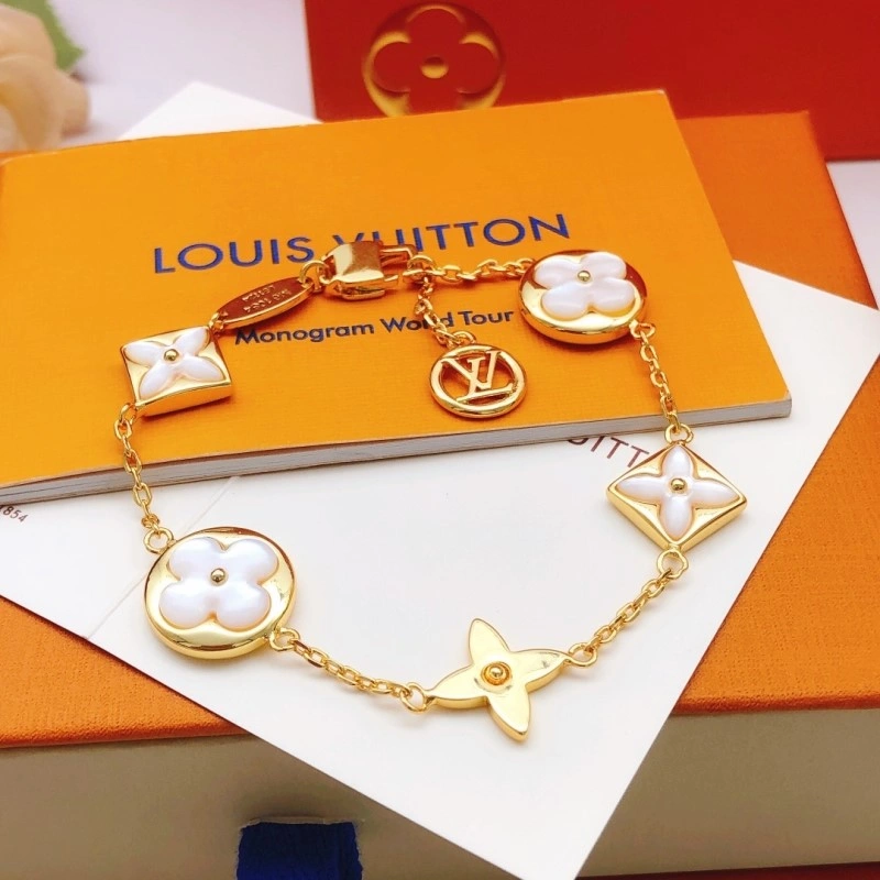Trendy Louis Vuitton Bracelets 248280
