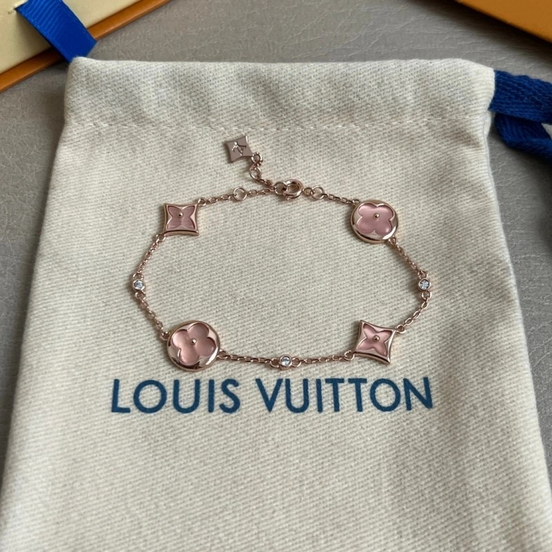 Sophisticated Louis Vuitton Bracelets 248284