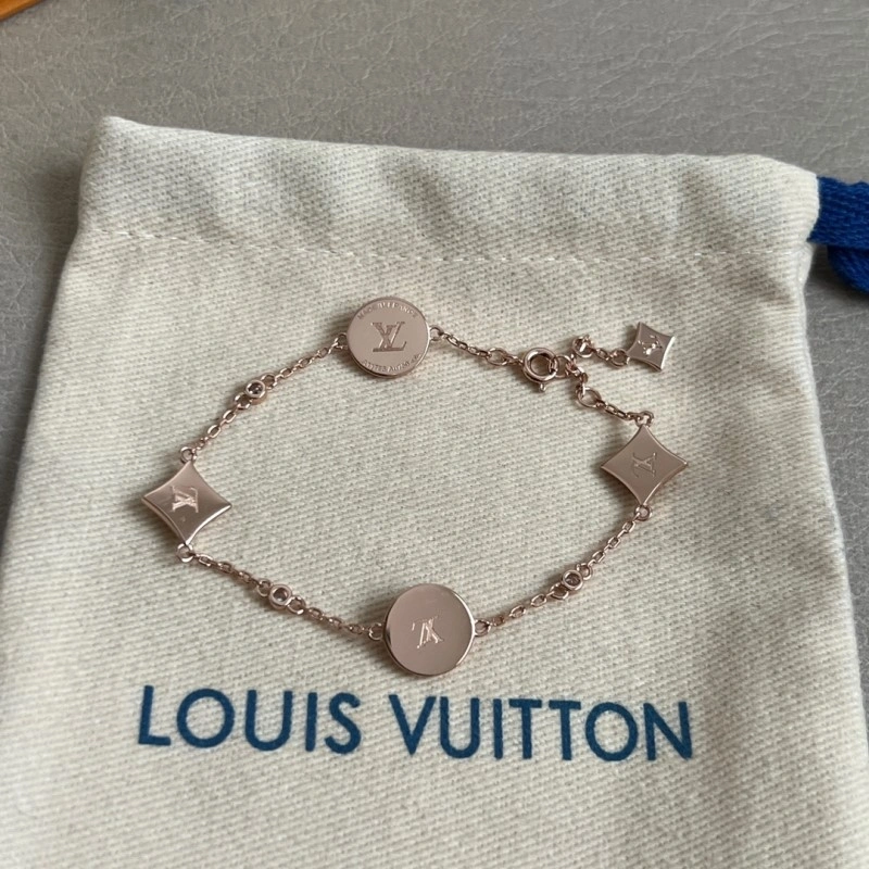 Sophisticated Louis Vuitton Bracelets 248284