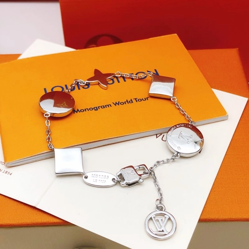 Louis Vuitton Bracelets SmoothTexture 248266