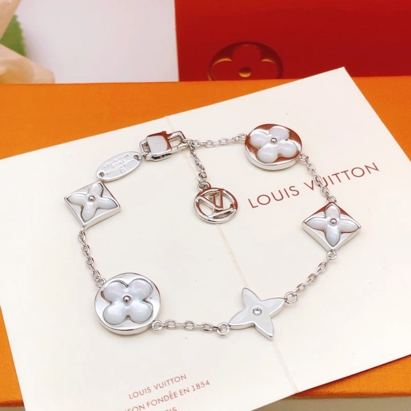 Louis Vuitton Bracelets SmoothTexture 248266
