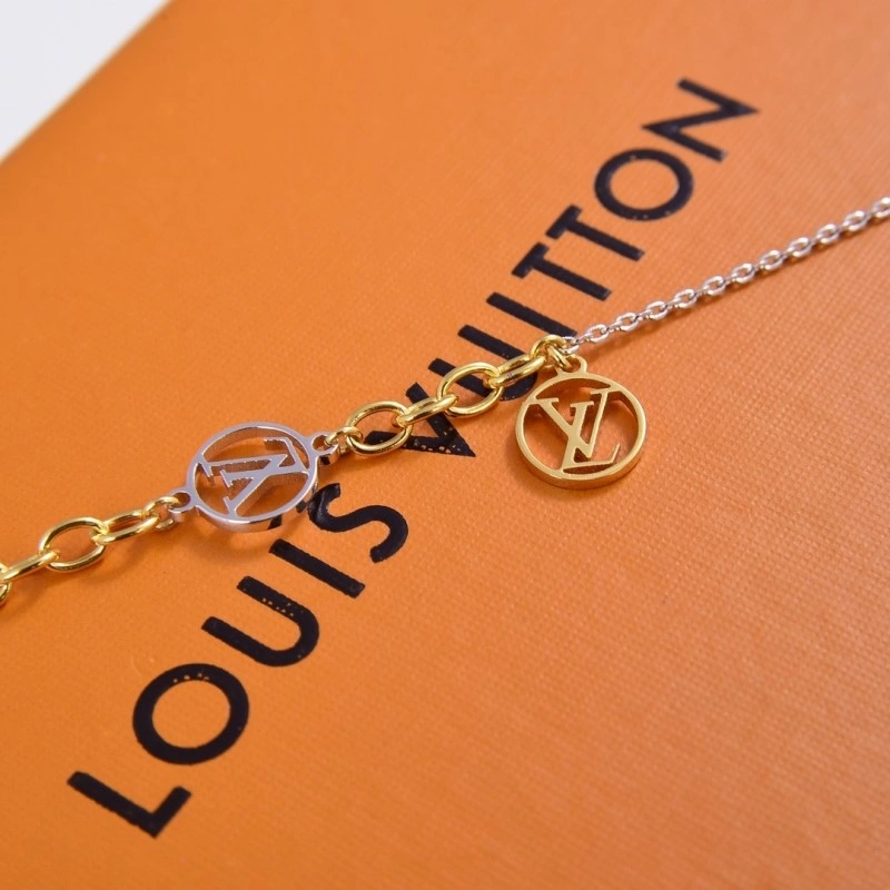 Attractive Louis Vuitton Bracelets 248262