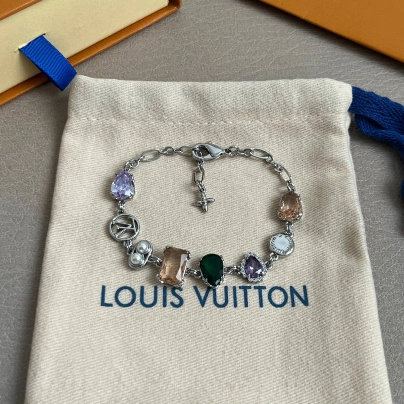 MultiPurpose Louis Vuitton Bracelets 248259